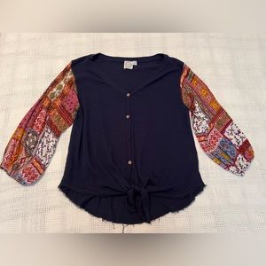 Boutique blouse with paisley balloon sleeves